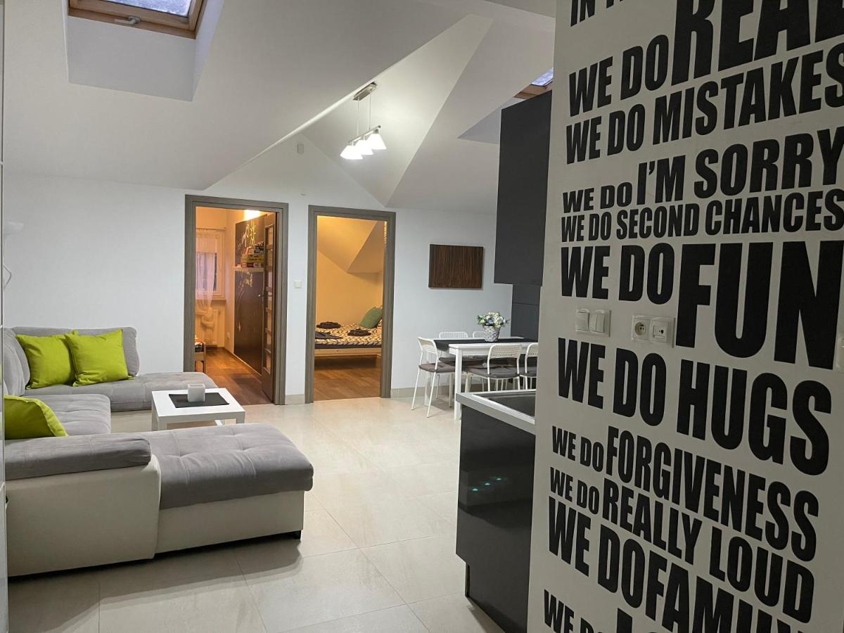 Apartament Rodzinny Ostrowiec Sw Ostrowiec Świętokrzyski 外观 照片
